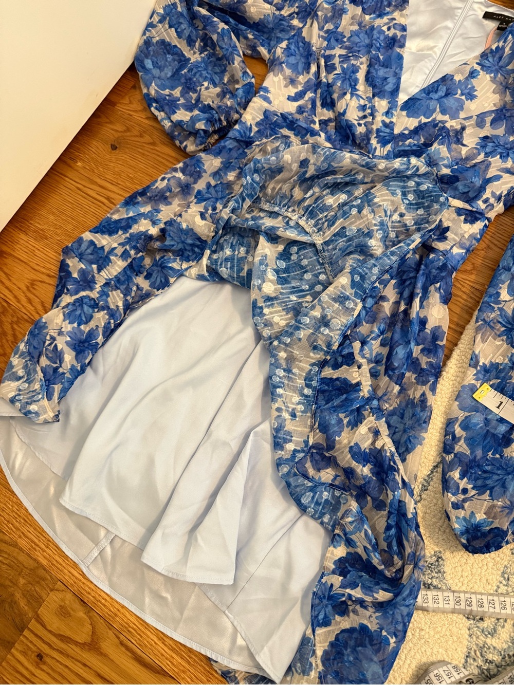 NWT Alex Marie Simone Cobalt Floral Print Puff Sleeve V-neck Dress Size 4 - Picture 13 of 13